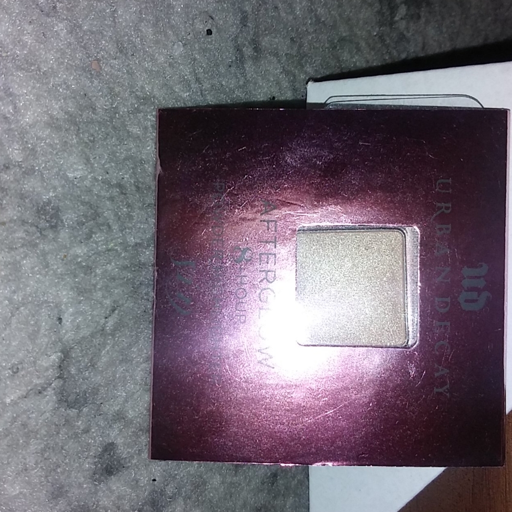 Urban decay highlighter